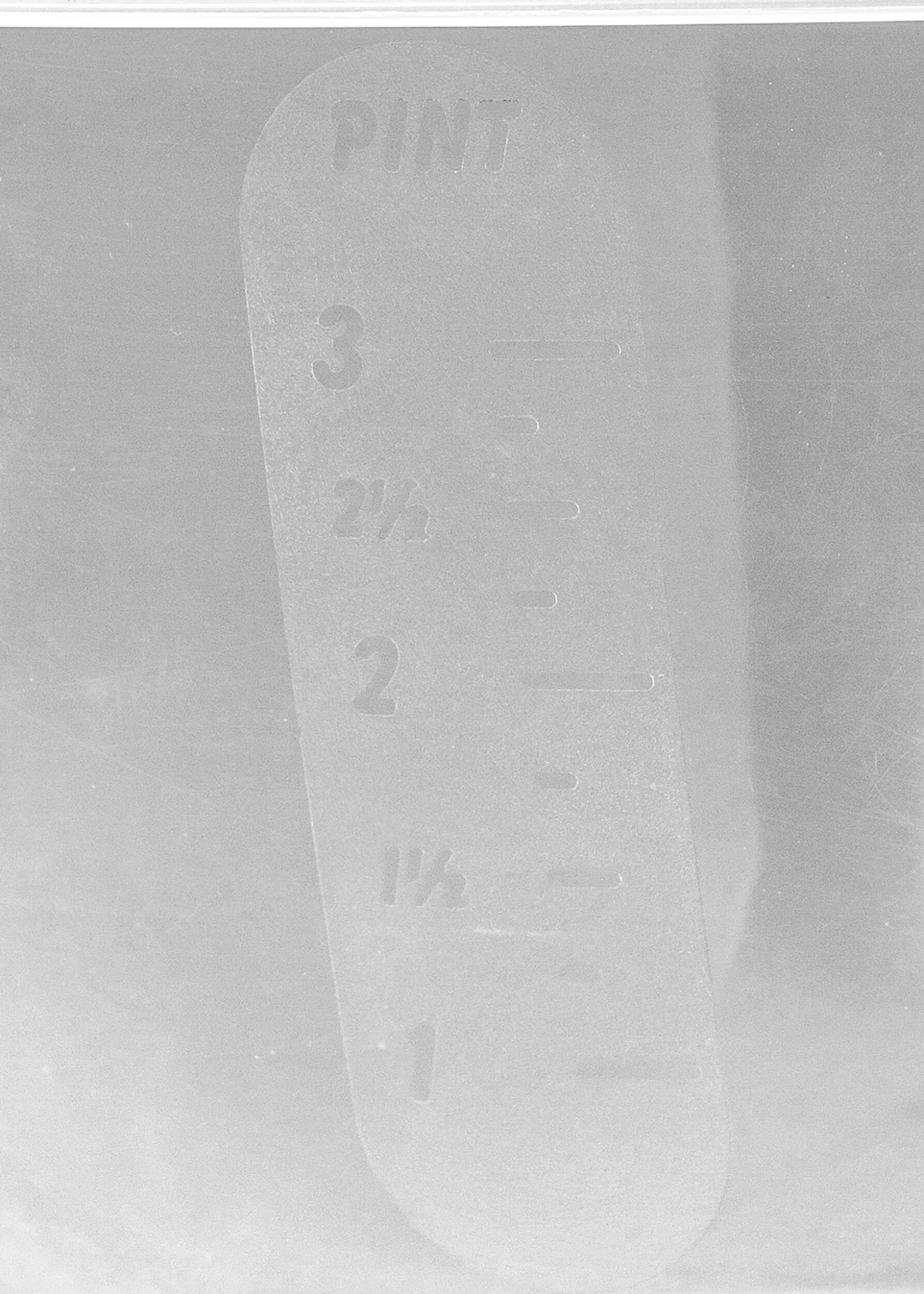 Wham Cuisine 2.0lt Rectagular Food Box 23x16x9.5 Cm Clear & Ice White