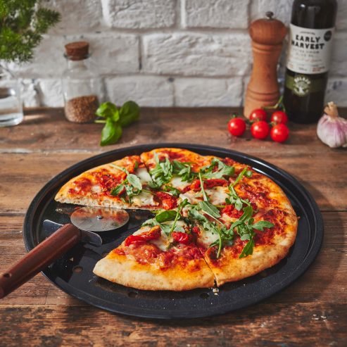 54261 12inch Enamel Pizza Platter (33cm With Holes) lifestyle